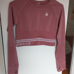 Freestyle seamless long sleeve crop top